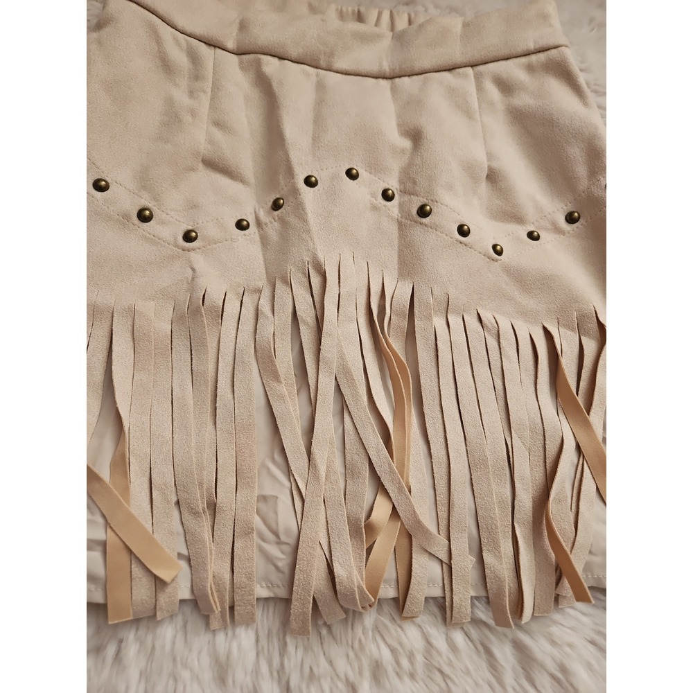 SHEIN MOD Faux Suede Fringe Mini Skirt Size S NWT Studded Western Boho Cream - Picture 9 of 12